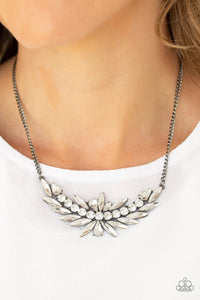 Paparazzi Necklace - HEIRS and Graces - Black