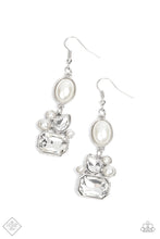 Load image into Gallery viewer, Paparazzi Earrings - Showtime Twinkle - White
